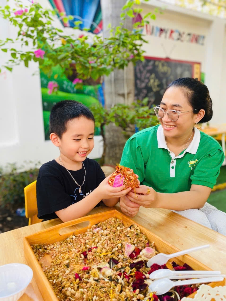 Chị Huệ mẹ bé Gia Khánh 